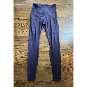 Lululemon women’s high rise leggings size 6 dark purple